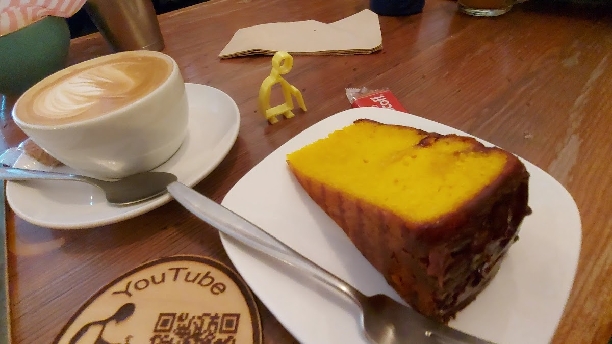 Banner Rock Pool Café/takeaway 02