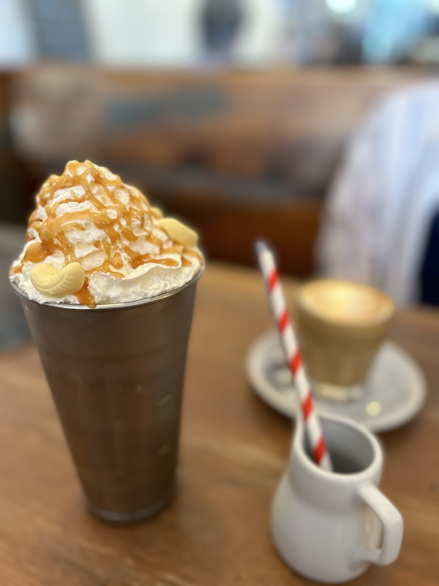 Banner Rock Pool Café/takeaway 03